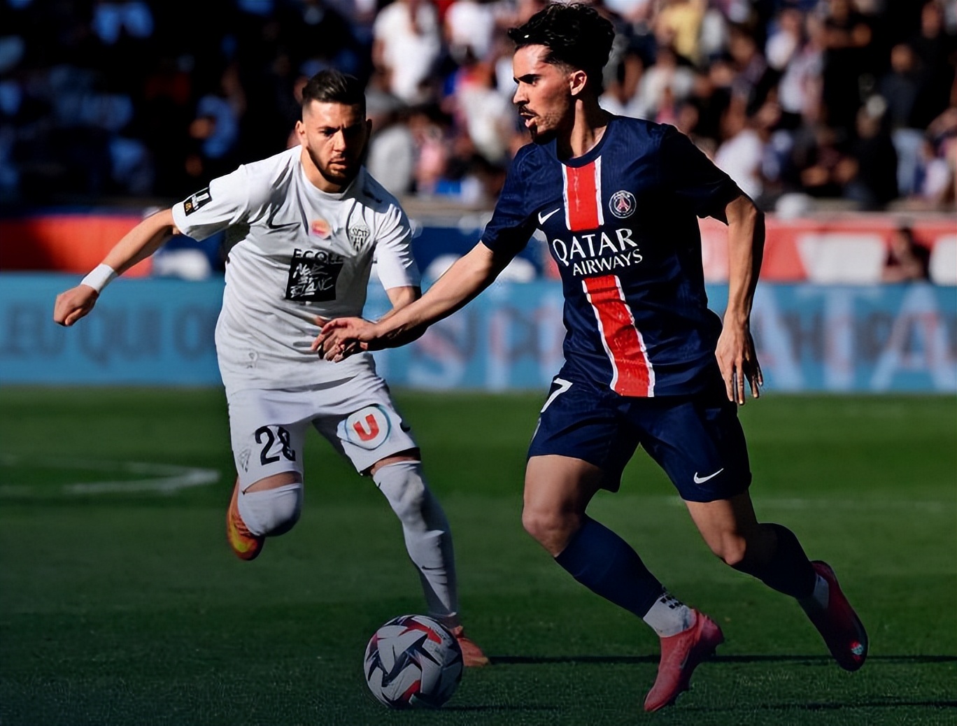 巴黎圣日耳曼惨败，排名下滑的简单介绍