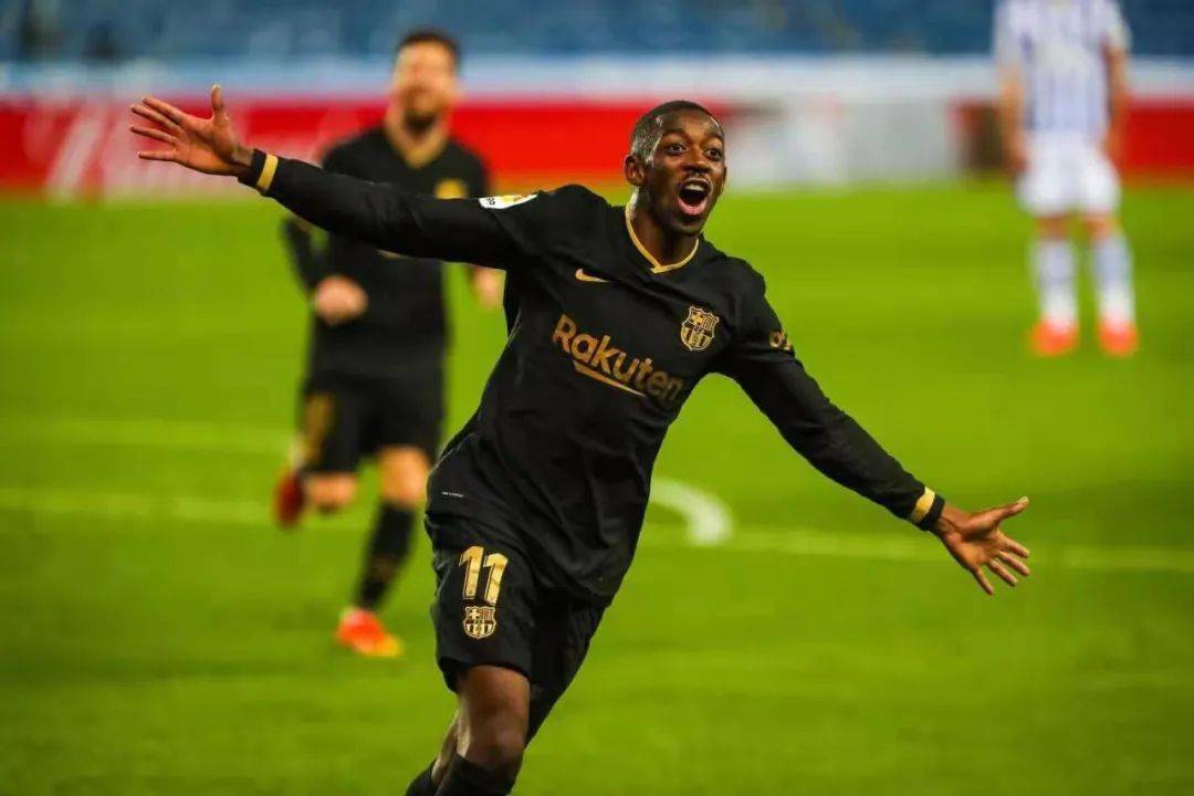 包含沃尔夫斯堡客场大胜对手，继续稳步前进的词条