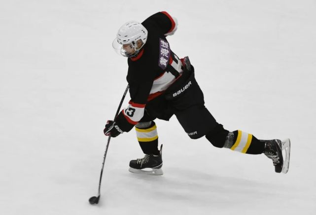 江苏男篮迎难而上，士气高昂，冠军气息浓厚