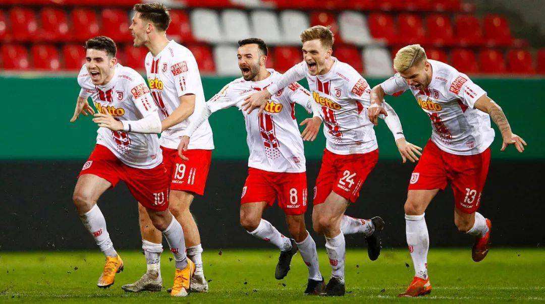 雷根斯堡主场一举逆转比分,取胜在望的简单介绍 雷根斯堡主场一举逆转比分,取胜在望的简单介绍