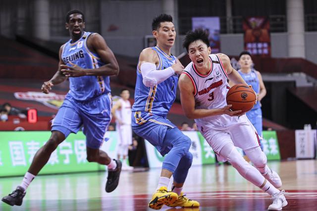 关于紧要关头!球队合作紧密冲刺胜利的信息 关于紧要关头!球队合作紧密冲刺胜利的信息