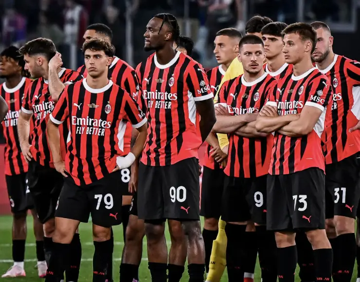 AC米兰主帅下课，球队欲重振生机的简单介绍