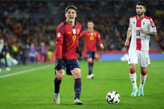 西班牙队受伤宣布退出比赛备战工作全面展开的简单介绍