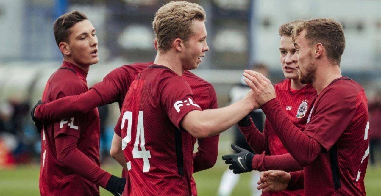 拿破仑独中两元，里昂豪取客场胜利