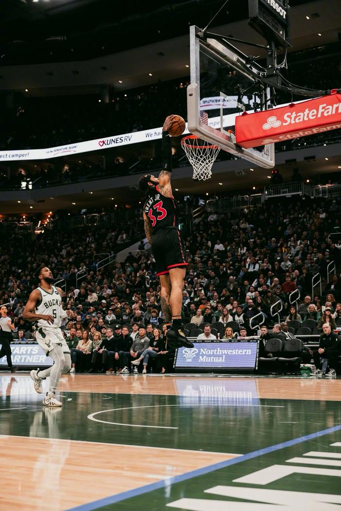 包含人客场失利猛龙，球队防守态度不强的词条