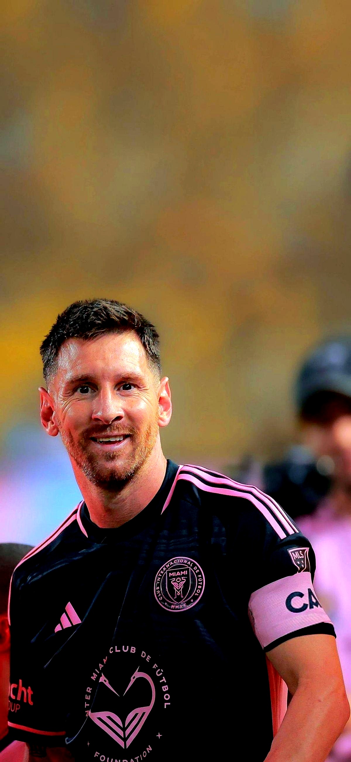 关于巴塞罗那新赛季定下冠军目标，梅西：我们必须全力以赴的信息