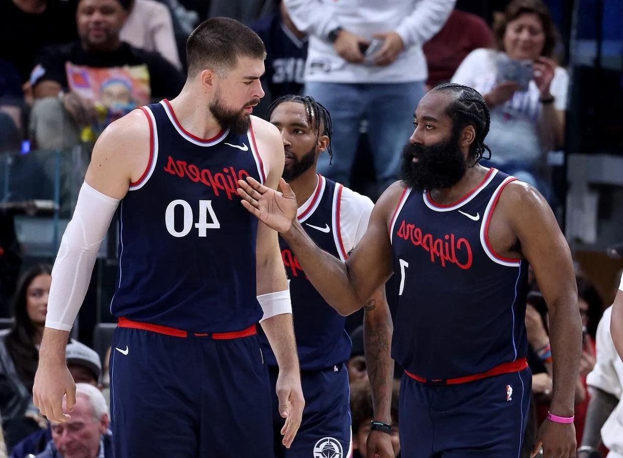 快船主帅透露球队将在季后赛重点磨合阵容的简单介绍