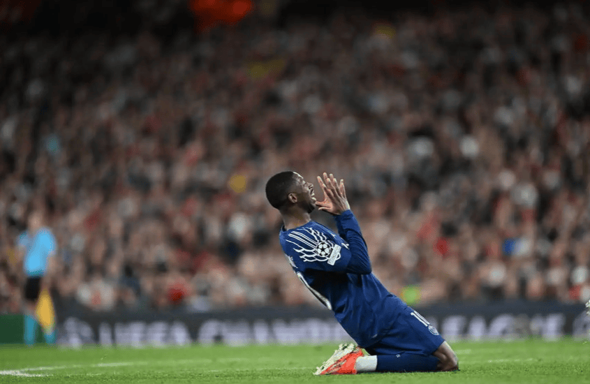 包含里尔击败马赛,法甲战火再次点燃的词条