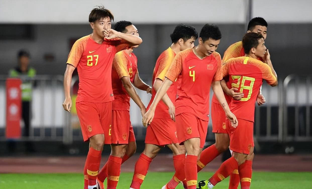 包含新生代球员崭露头角，成为球队关键一员的词条