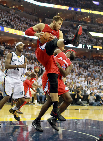 包含活塞力克灰熊，格里芬砍下25分的词条