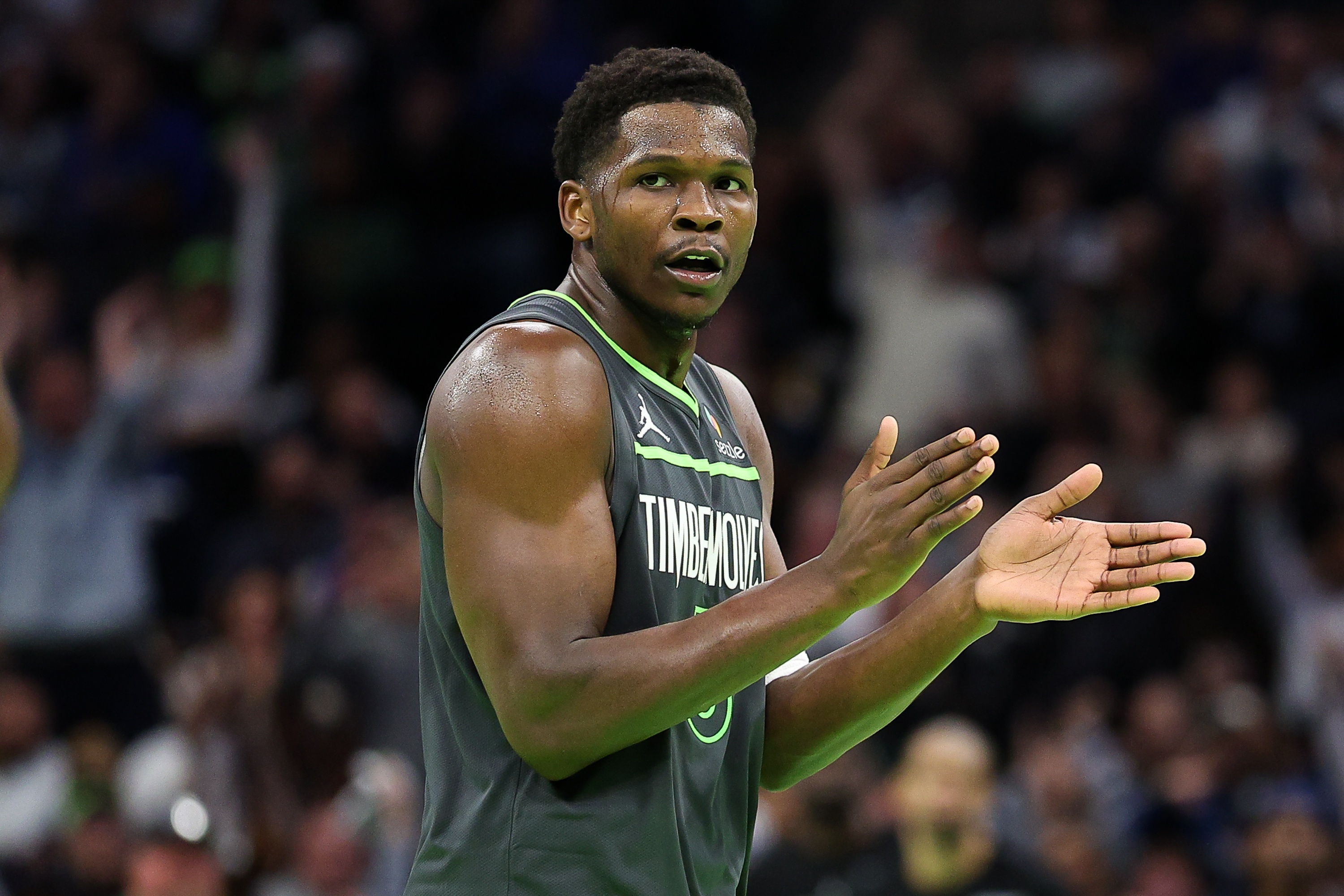 森林狼主帅指责球队防守失误,需加强训练 森林狼主帅指责球队防守失误,需加强训练